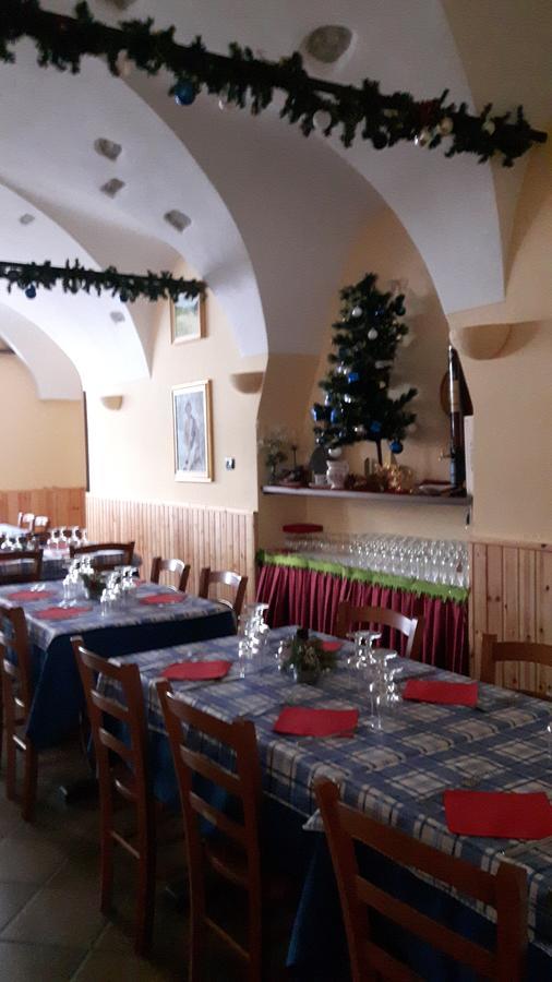 Отель Trattoria Bar Pace Re Экстерьер фото